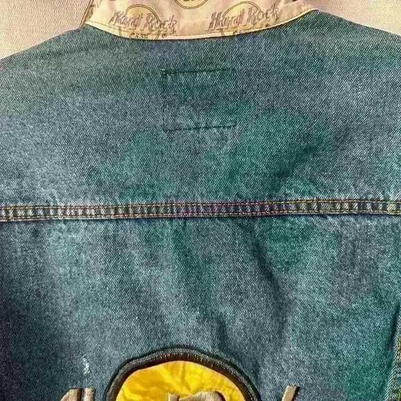 Vintage early 90’s, Hard Rock Cafe Orlando denim jacket, size Medium - Picture 4 of 5